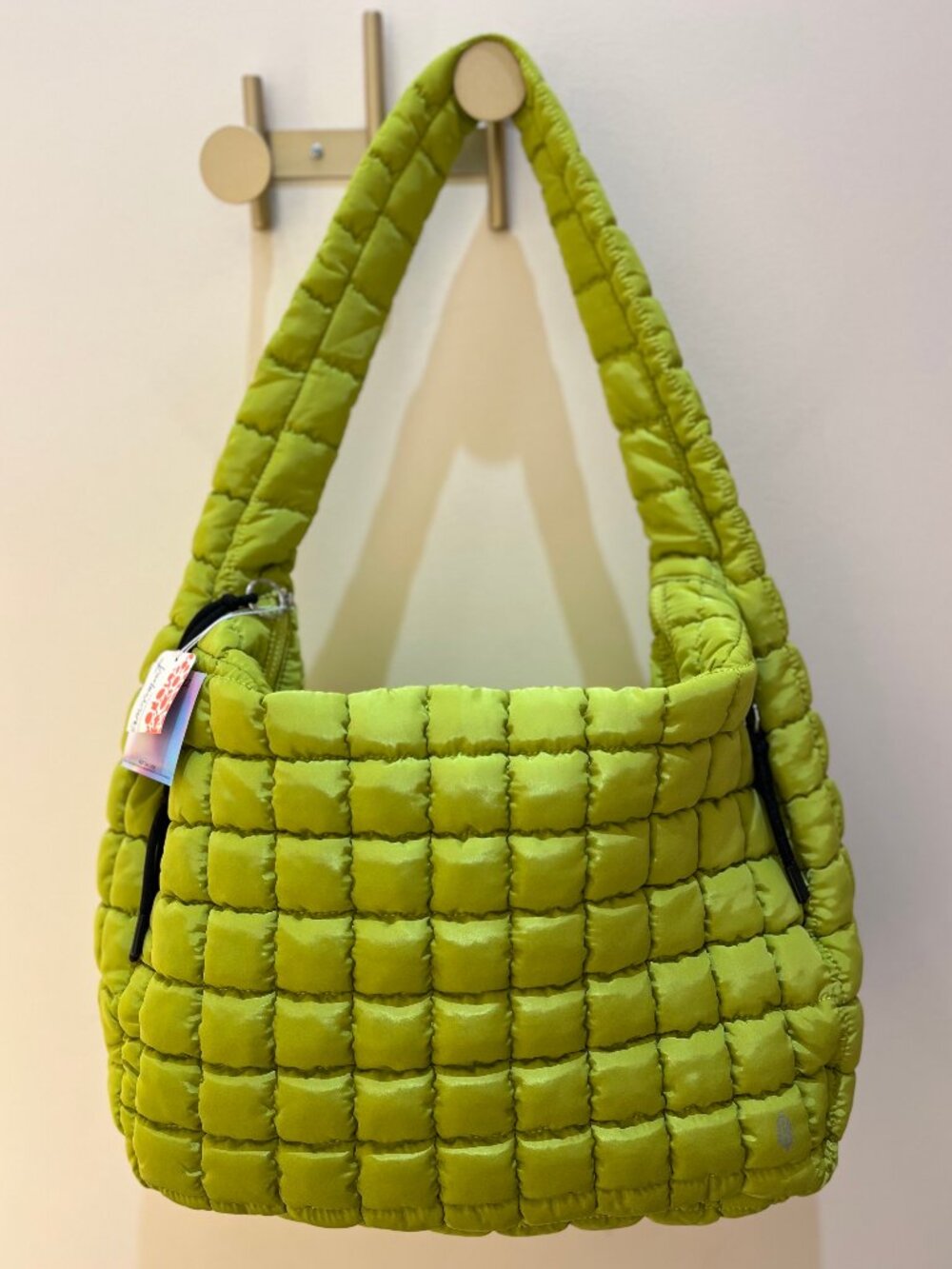 NWT Free People Movement Quilted Carryall Puffer Bag in Color Honeydew - Picture 5 of 6